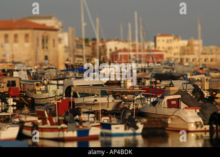 Crète, Grèce. Un Tilt-shift vue sur le port intérieur à la Canée (Chania, Chanea, Xania). L'année 2007. Banque D'Images