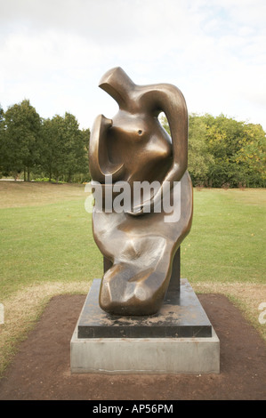 Henry Moore sculpture mère & Enfant Siège Bloc 1983-1984 Banque D'Images