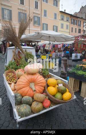 Marché dans le Campo de Fiori Rome Italie Banque D'Images