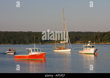 L'avis de Cundy's Harbour à partir de Holbrook's Wharf. Cundy Harbor, Maine. Banque D'Images