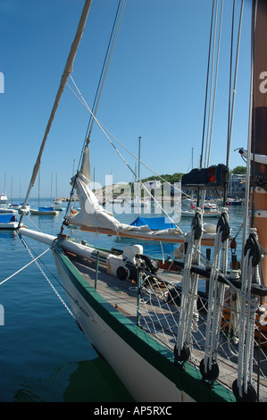 Rockport, Massachusetts, USA, voiliers au port, le long du cou de Bearskin Banque D'Images