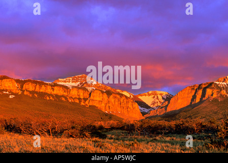 Blackleaf Canyon en lumière spectaculaire le long de la Rocky Mountain Front dans le Montana Banque D'Images