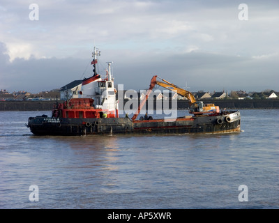 La trémie drague 'Abigail H' dans l'estuaire de la rivière Wyre à Fleetwood Lancashire Banque D'Images