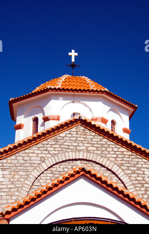 Une petite église orthodoxe grecque Egnatia à près de Kavala Grèce Banque D'Images