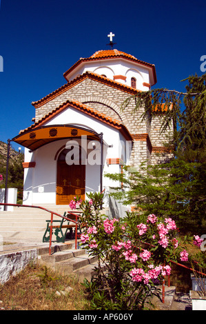 Une petite église orthodoxe grecque Egnatia à près de Kavala Grèce Banque D'Images