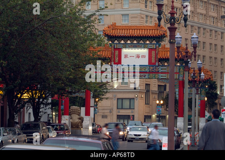 USA (Oregon, Portland, portes de Chinatown, au nord de Burnside Banque D'Images