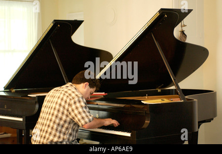 East Hampton ny 062903 Michael Schneider participe à une répétition générale à la maison pianofest dans East Hampton Banque D'Images