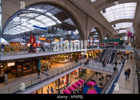 Intérieur de la gare de Leipzig Allemagne 2007 Banque D'Images