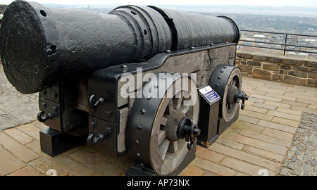 Cannon Mons Meg, le château d'Édimbourg, Écosse Banque D'Images