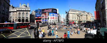 Piccadilly Circus, Londres panoramique de très haute résolution prises sur une belle journée d'été Banque D'Images