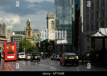 Après la pluie High Holborn, London, UK Banque D'Images