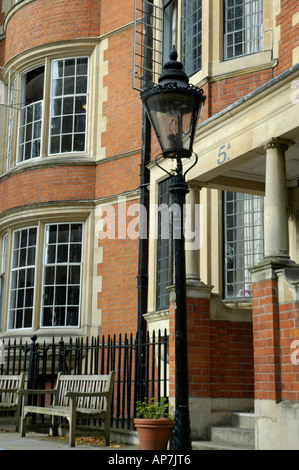 Dans la cour du bâtiment Doyen, Westminster, Londres, Angleterre Banque D'Images