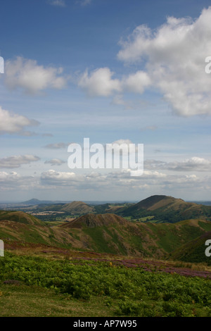 Vue depuis le Long Mynd sur le Stretton Hills, Shropshire Banque D'Images