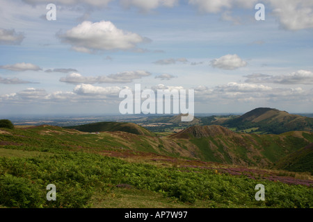 Vue depuis le Long Mynd sur le Stretton Hills, Shropshire Banque D'Images