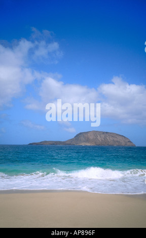 Les vagues de la mer sur une plage de sable fin, Playa de las Conchas, îles de Canaries, Espagne Banque D'Images