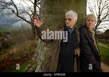 Photo par Jim Wileman 07122007 Sue Clifford et Angela King fondateurs de terrain commun basé à Shaftesbury Dorset Banque D'Images