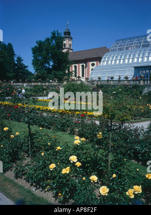 Des fleurs dans le jardin formel, l'île de Mainau, sur le lac de Constance, Baden-Wurttemberg, Allemagne Banque D'Images