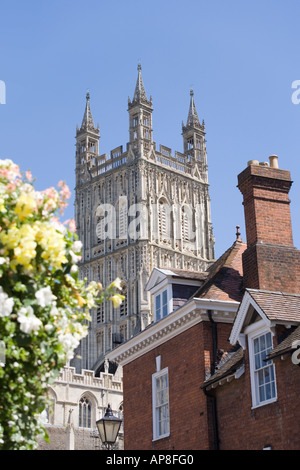 La cathédrale de Gloucester à partir de la rue College Banque D'Images