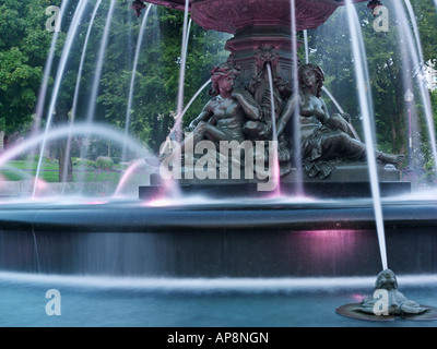La ville de Québec Québec Canada, Parlement de la Fontaine de Tourny a été conçu par le sculpteur Mathurin Moreau Banque D'Images