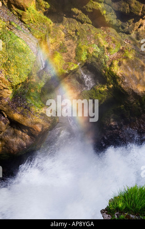 Arc en ciel et Gorges de Vintgar Cascade près de Bled en Slovénie Banque D'Images