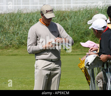 Golfeur suédois Henrik Stenson de signer des autographes Banque D'Images