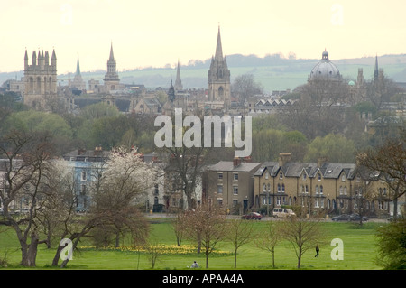 Le Dreaming Spires d'Oxford vu de Southparks Banque D'Images