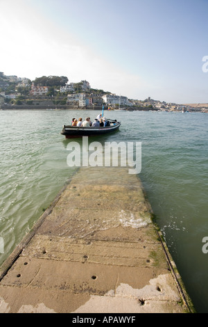 Le traversier de la rivière à Salcombe, Devon, Angleterre. Banque D'Images