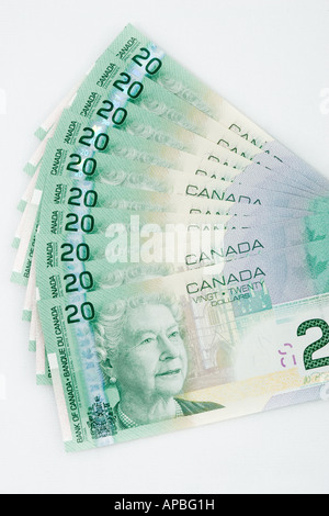 Une bande de 20 dollar canadian projets isolé sur fond blanc Banque D'Images