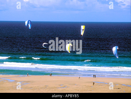 Le kite surf à Cornwall Pro Festival, Watergate Bay, Cornwall, Septembre 2001 Banque D'Images
