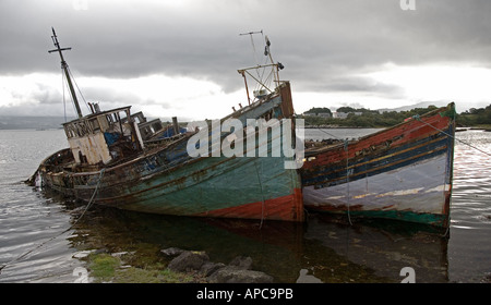 Bateaux de pêche dans la carie. Mull, l'Écosse. Banque D'Images