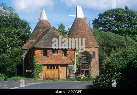 Maisons Oast à Triangle Oast, près de l'Chidddingstone, Kent, England, UK Banque D'Images