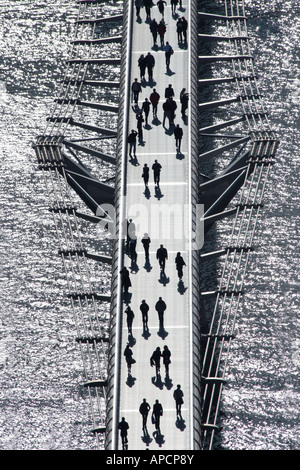 Vue aérienne du pont du millénaire Banque D'Images