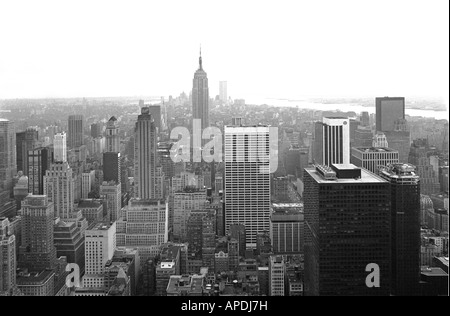 New York City à l'montrant l'Empire State Building et le World Trade Center. L'horizontale Banque D'Images