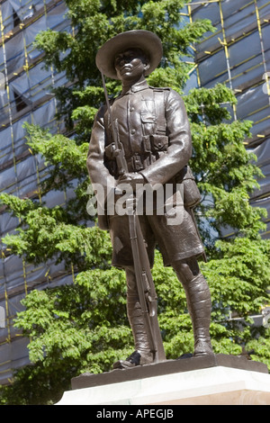 La mémoire des soldats Gurkha en Horse Guards Avenue à Londres Angleterre GO UK Banque D'Images
