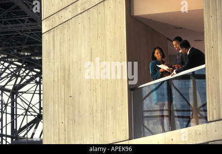 Exec with mobile phone Banque D'Images