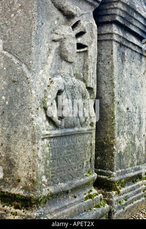 L'autel des pierres dans le temple Mithraïque de Brocolitia le long de la route d'Hadrien mur dans le Northumberland, Angleterre Banque D'Images