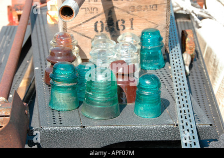 Ligne électrique en verre Pin Wyoming à insulaters Bluffs antique store s Odean Banque D'Images