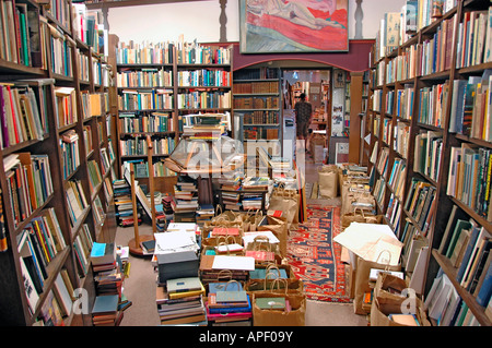 Magasin de livres usagés pour piles rechercher vente à Berkeley CA Banque D'Images