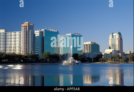 Tôt le matin au lac Eola down town Orlando Floride Banque D'Images