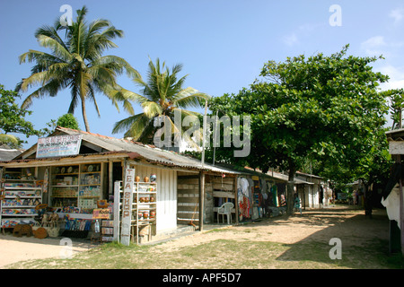 Des cabanes de plage à Beruwala, Sri Lanka Banque D'Images