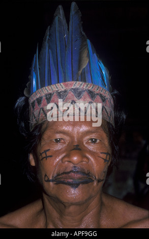 Chef de la tribu Bora, Amazonie péruvienne Banque D'Images