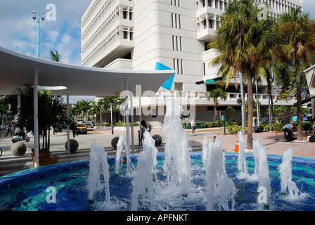 Fontaines sur Lincoln Road, Miami Beach, États-Unis Banque D'Images
