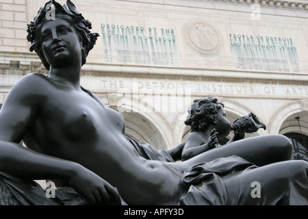 Michigan Detroit,Institut des Arts,Woodward Avenue,statue,art public,mémorial,sculpture,entrée,devant,MI051020131 Banque D'Images