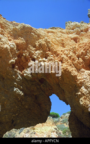 Arch Rock, la plage de Prainha, Alvor, Algarve, Portugal, Été 2007 Banque D'Images