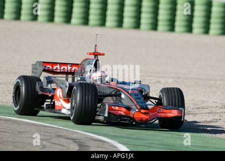 Heikki KOVALAINEN (FIN) dans la McLaren Mercedes MP4-23 de course de Formule 1 Banque D'Images