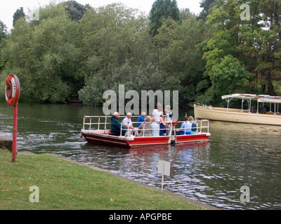 Ferry à main, Stratford sur Avon Warwickshire Banque D'Images