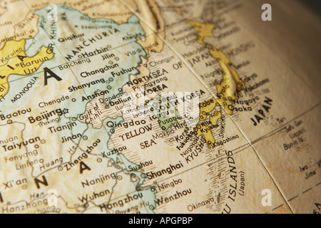 Close up of globe montrant Extrême-Orient Banque D'Images