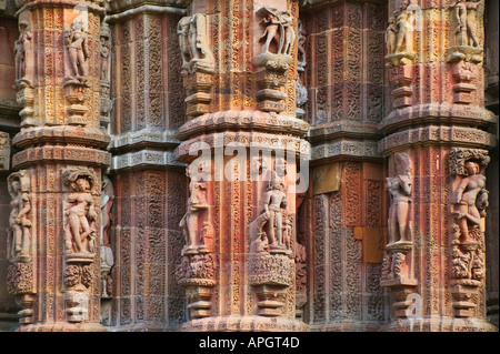 Raja Rani Mandir AD 1100 sculpture bas-relief orné d'Orissa Bhubaneswar, Inde Banque D'Images