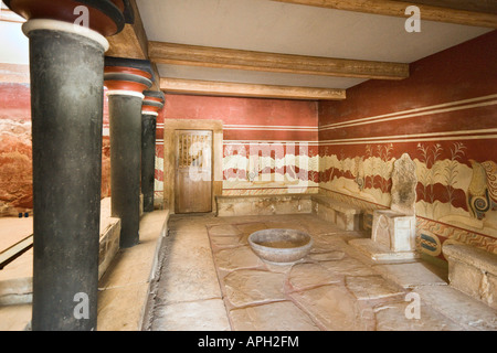 Salle du trône, Palais Minoen de Knossos, Héraklion, Crète, Grèce Banque D'Images