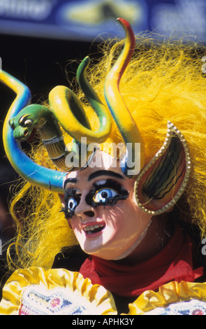 Portrait d'une danseuse du diable masquée China Supay pendant la danse Diablada, festival Gran Poder, la Paz, Bolivie Banque D'Images